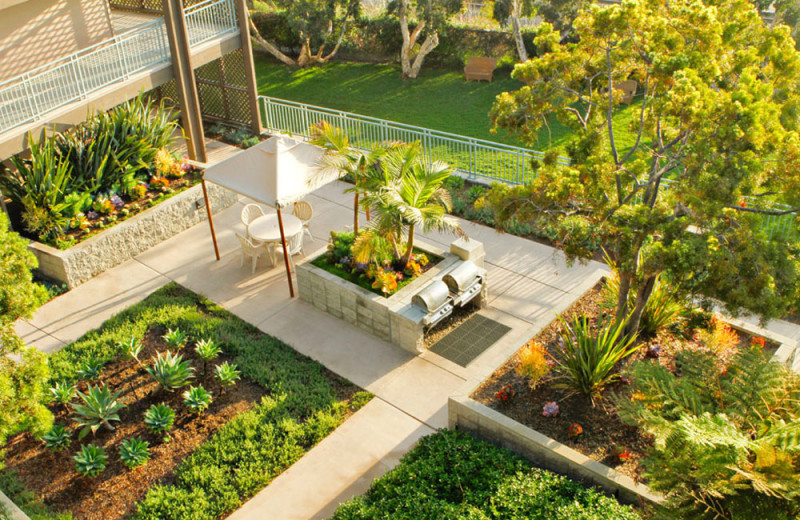 BBQ Area at the Carlsbad Seapointe Resort