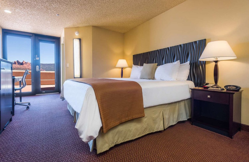 Guest room at Best Western Plus Inn of Sedona.