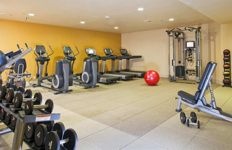 DoubleTree Hilton fitness room at Breckenridge Discount Lodge.