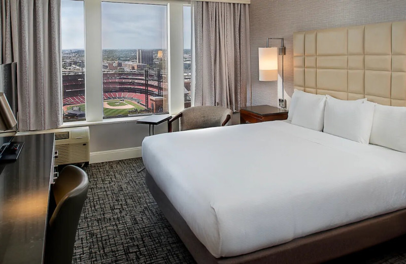 Guest room at Hilton St. Louis at the Ballpark.