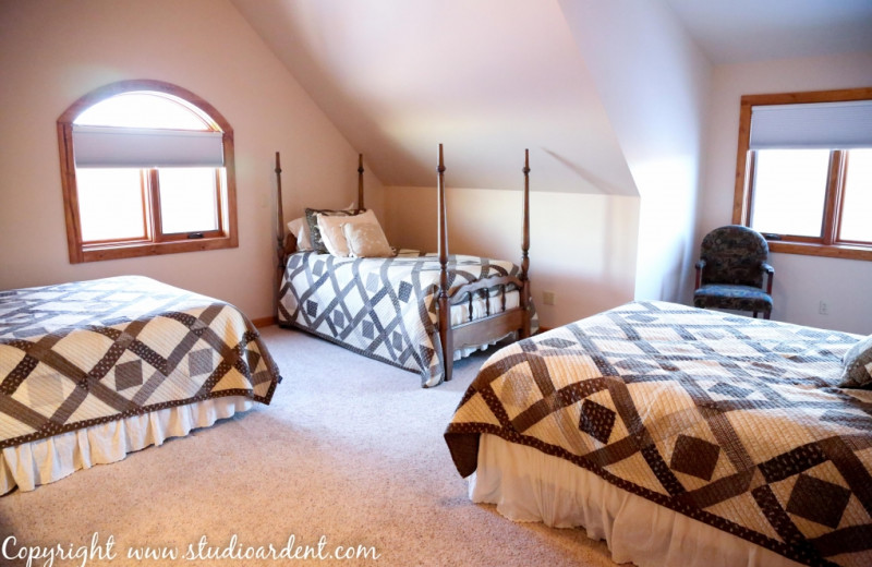 Bedroom at Creekside Lodge.