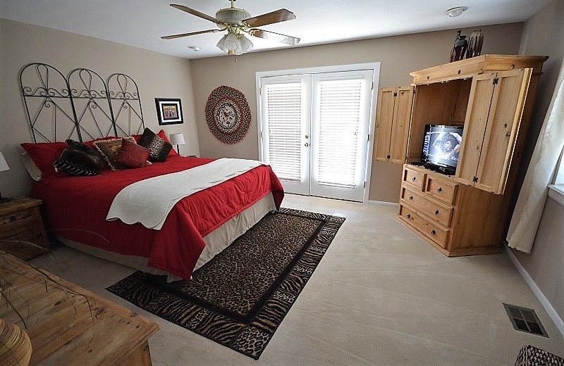 Rental bedroom at Four Seasons Real Estate.