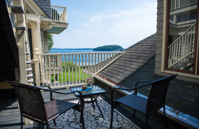 Guest balcony at Balance Rock Inn.