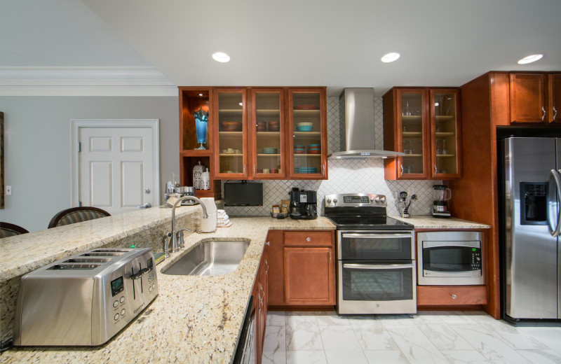 Guest kitchen at Holiday Inn Club Vacations Williamsburg Resort.