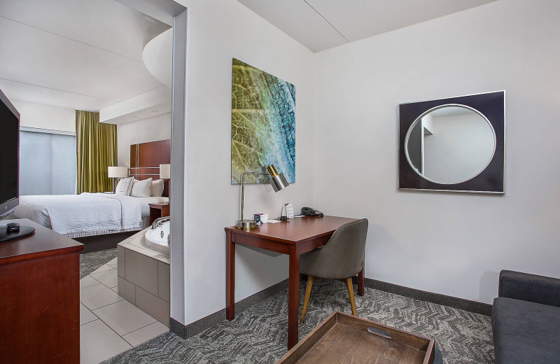 Guest room at SpringHill Suites by Marriott - Pigeon Forge.