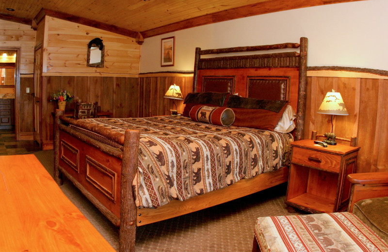 Guest bedroom at The Lodges at Cresthaven on Lake George.