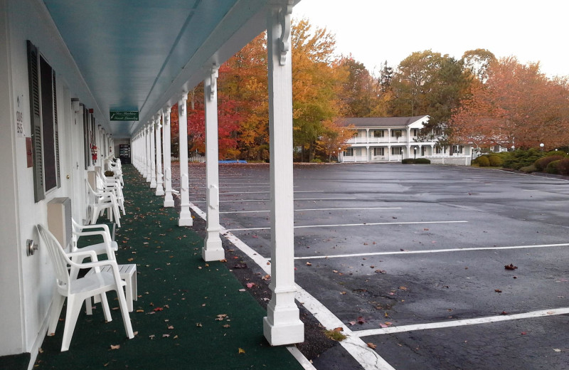 Exterior view of Cedar Crest Inn.