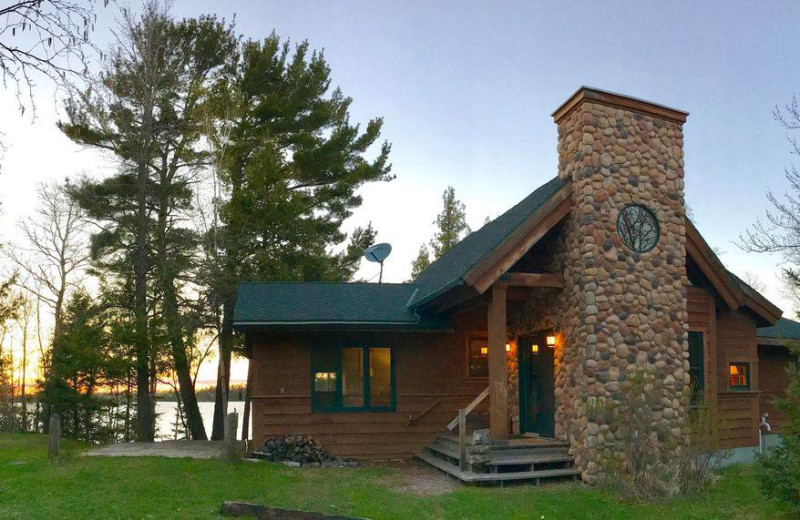 Cabin exterior at Eagle Wing Resort.