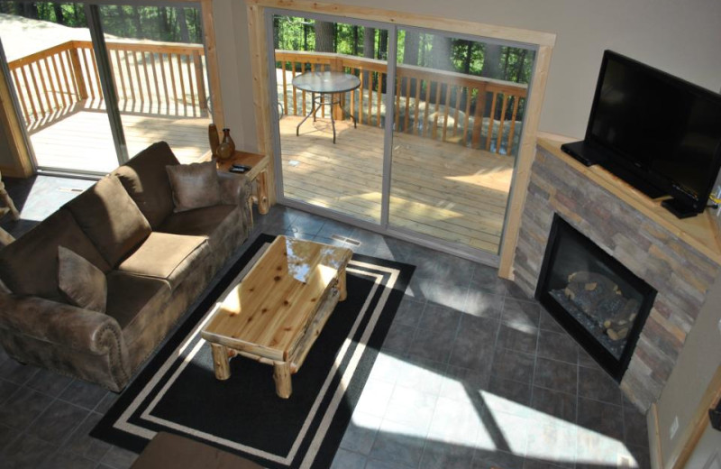 Cabin living room at Blue Water Lodge.