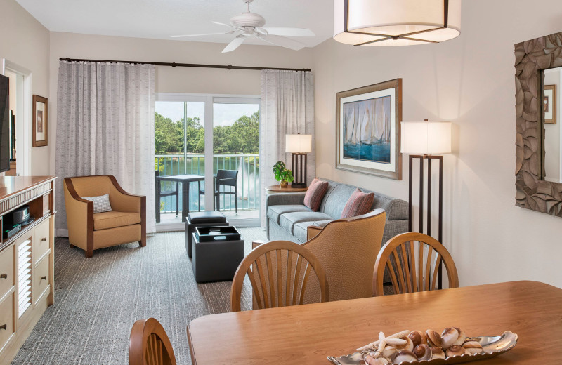 Guest room at Sheraton Broadway Plantation Resort Villas.