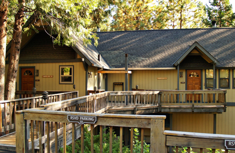 Exterior of Units at the Mountain Retreat