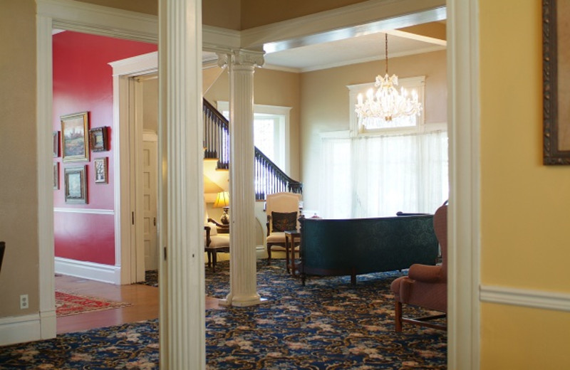 interior view of Wicklow Inn.