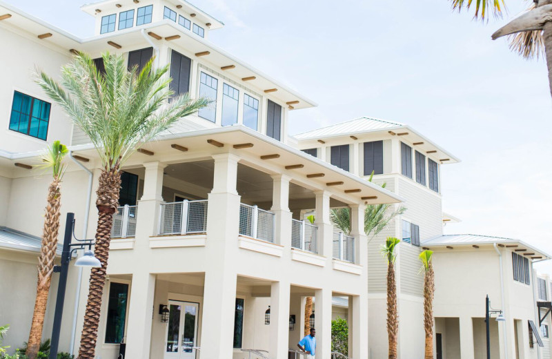 Exterior view of Jekyll Ocean Club.