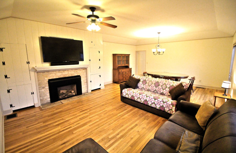 Guest living room at Peach Tree Inn & Suites.