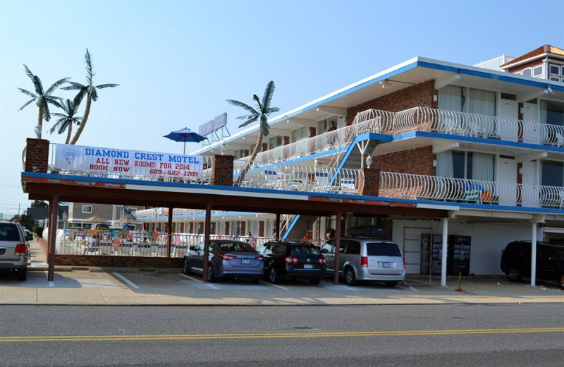 Exterior view of Diamond Crest Motel.