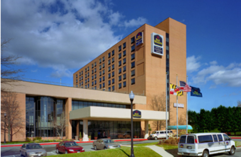 Front entrance to Best Western Baltimore.