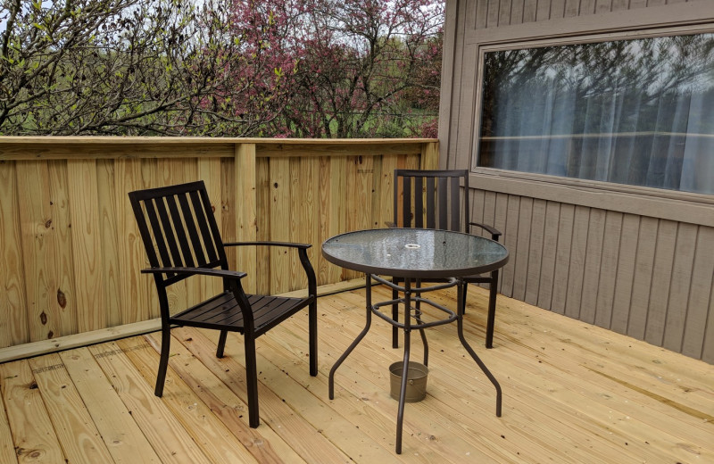 Guest patio at Hocking Hills Inn.