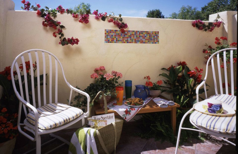 Private patio at Sonoma Creek Inn.