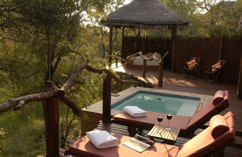 Hot tub at Simbambili Game Lodge.