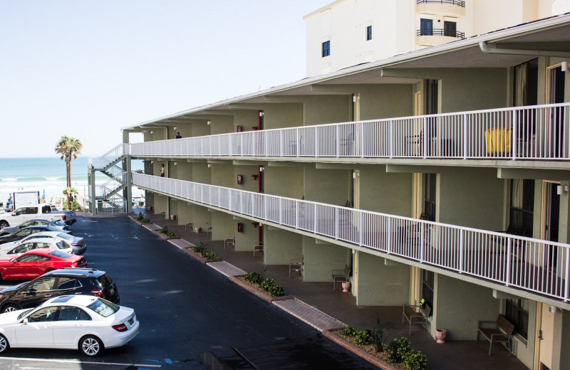 Exterior view of Atlantic Ocean Palm Inn.