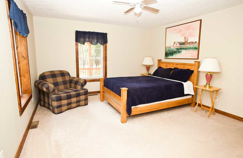 Cabin bedroom at Willowbrook Cabins.