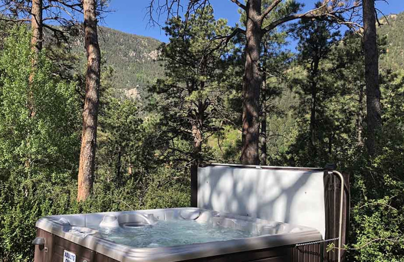 Hot tub at Rocky Mountain Lodge