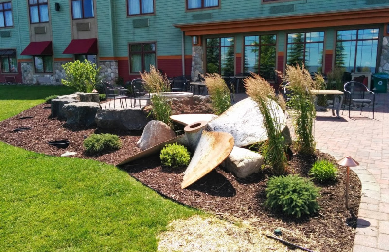 Patio view of Canal Park Lodge.