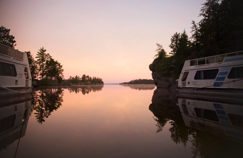 Houseboats at Voyagaire Lodge and Houseboats.