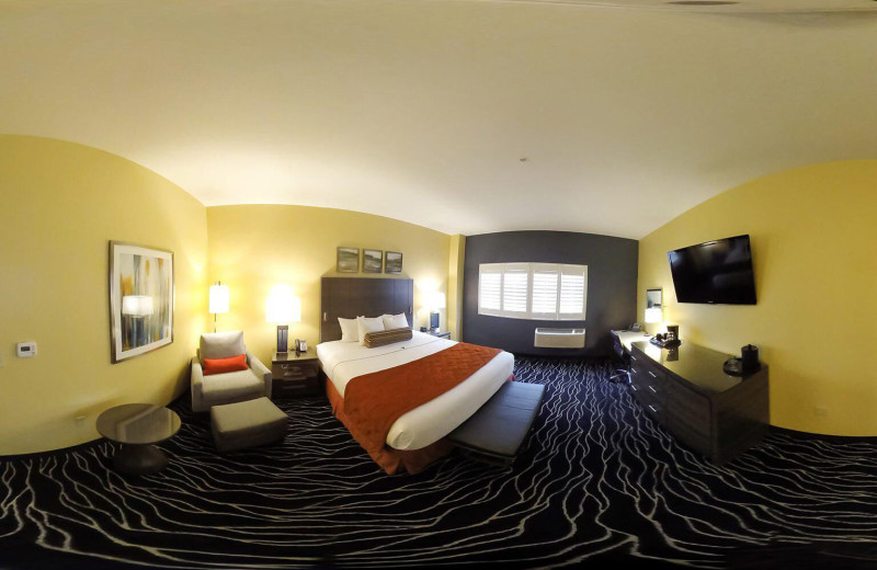 Guest room at Desert Diamond Casino.