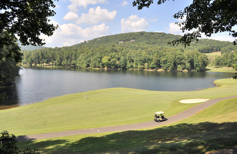 Golf course near Mountain Vista Rentals.