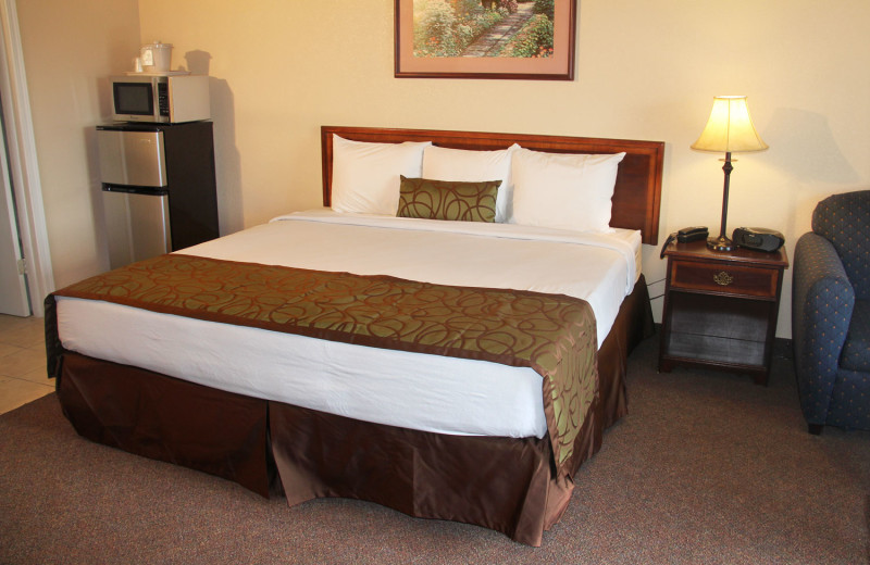 Guest bedroom at Inn at St. George.