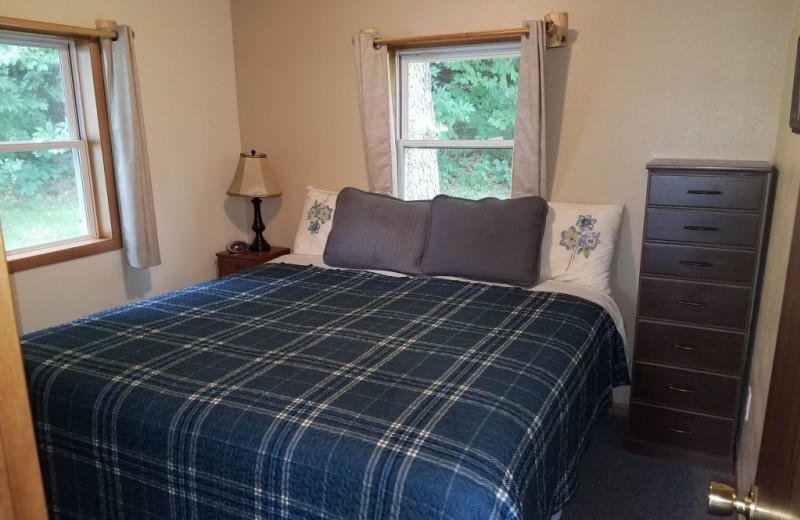 Cabin bedroom at Northern Lights Resort.