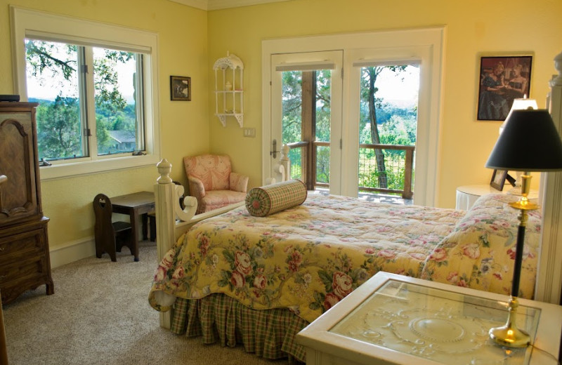 Rental bedroom at Hill Country Premier Lodging.