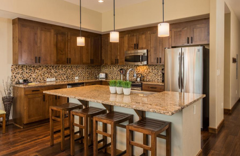 Rental kitchen at Trailhead Lodge.