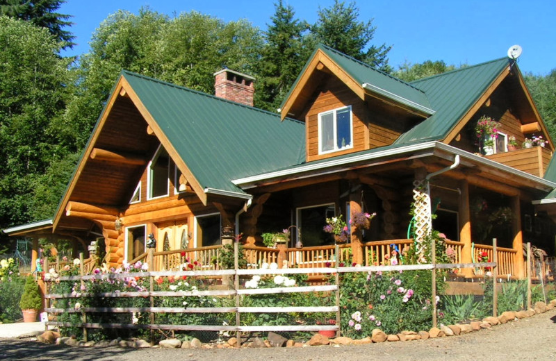 Exterior view of Powder Creek Ranch.