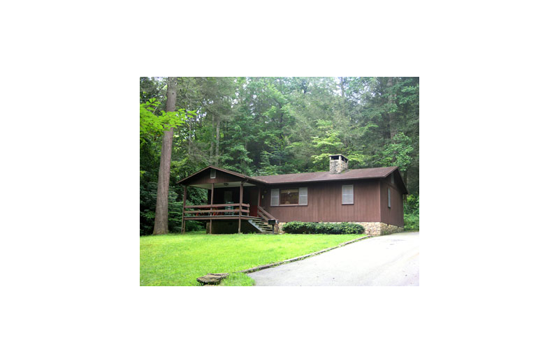 Cabin exterior at Twinbrook Resorts.