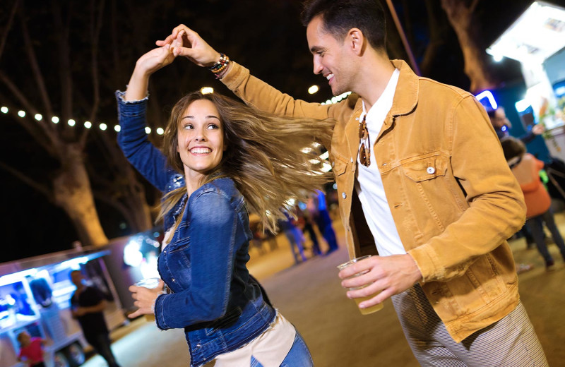 Couple dancing at Vee Bar Guest Ranch.