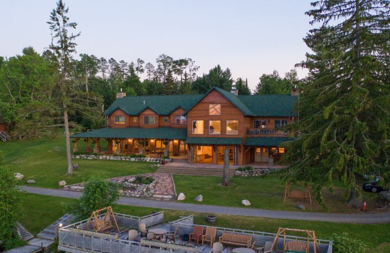 Exterior view of Pehrson Lodge Resort.