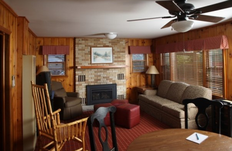 Wild River Cottage living room at Heartwood Conference Center & Retreat.