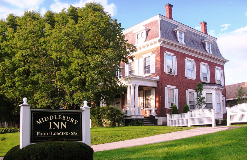 Exterior view of Middlebury Inn.