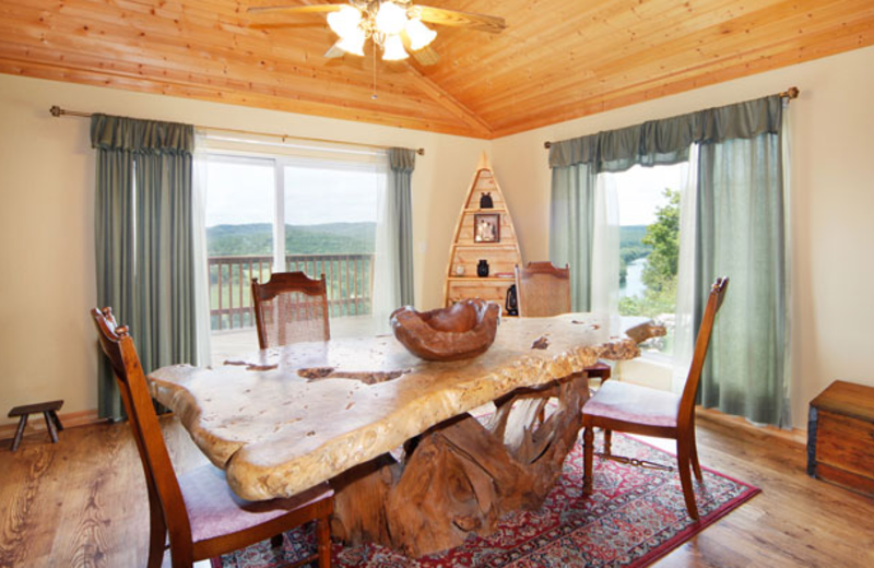 Dining table at Can-U-Canoe Riverview Cabins.