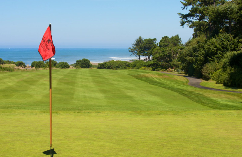 Golf near Admiral's Beach Retreat.