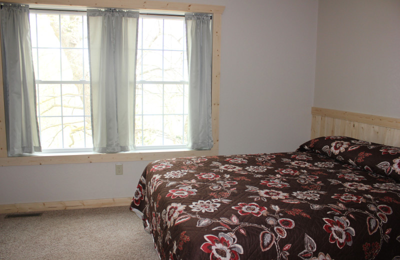 Cabin bedroom at Bonnie Beach Resort.