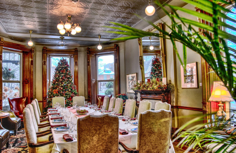 Holiday dining at Idlewyld Inn.