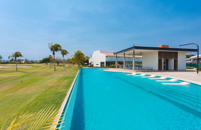 Rental pool and golf course at La Isla VR - Riviera Nayarit.