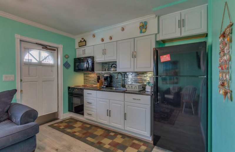 Rental kitchen at Belloise Realty.