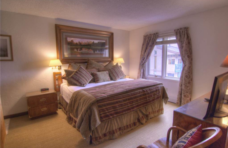 Rental bedroom at Westwind at Vail.