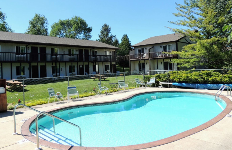 Outdoor pool at Sister Bay Inn.