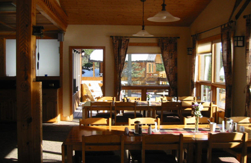 Dining room at Mount Engadine Lodge.