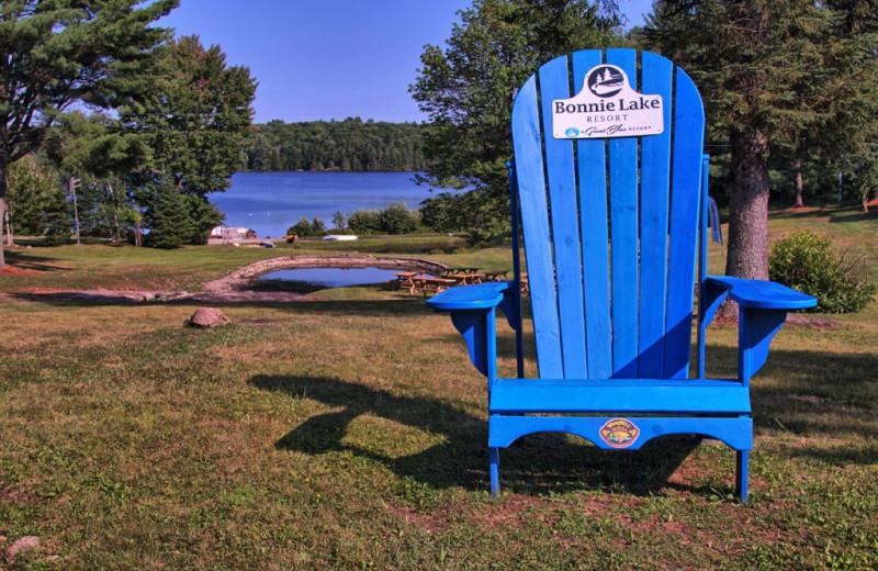 Exterior view of Great Blue Resorts- Bonnie Lake Resort.
